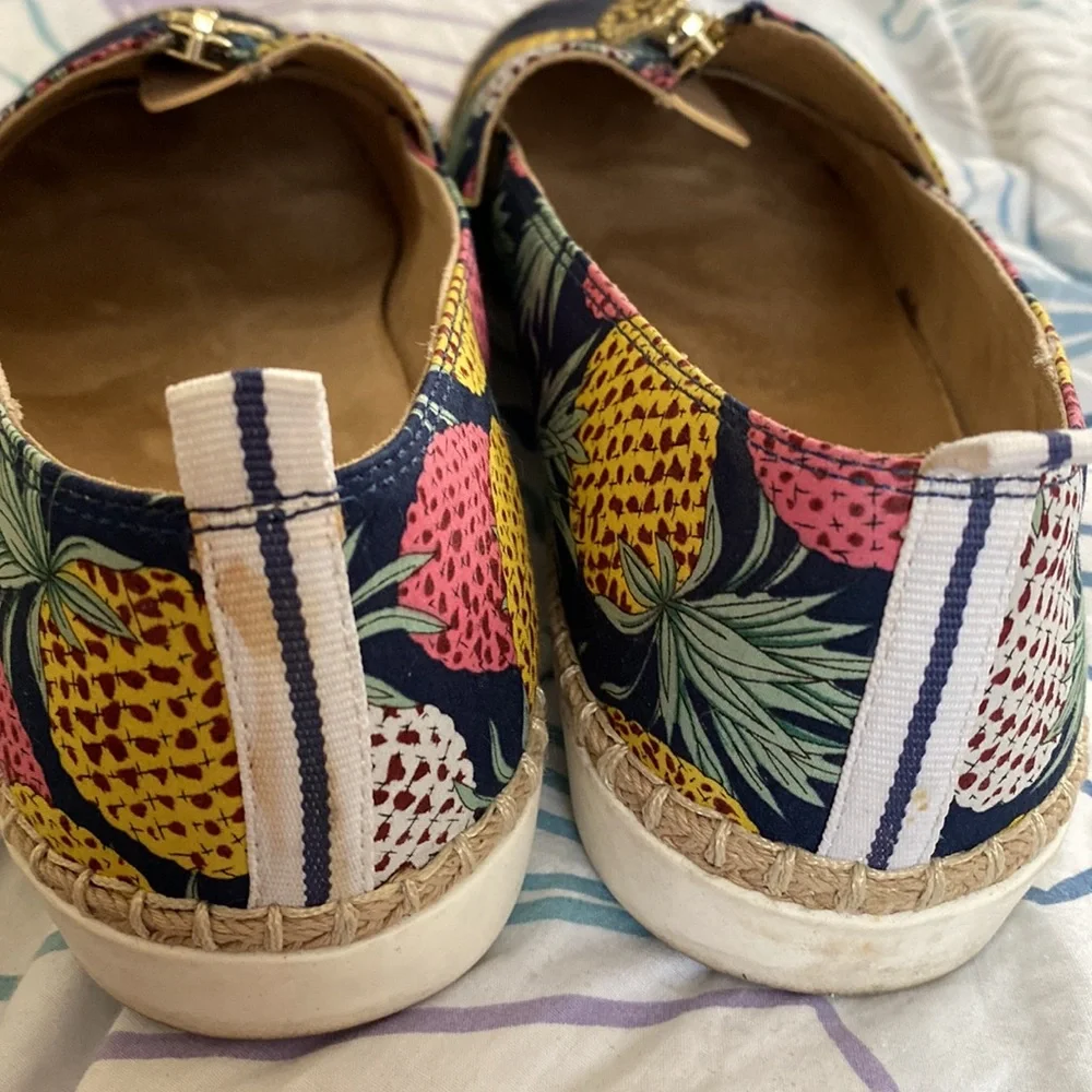 Anne Klein iFlex Zetta Pineapple Print Espadrille Flat Zip Up Sneaker Size 9.5M